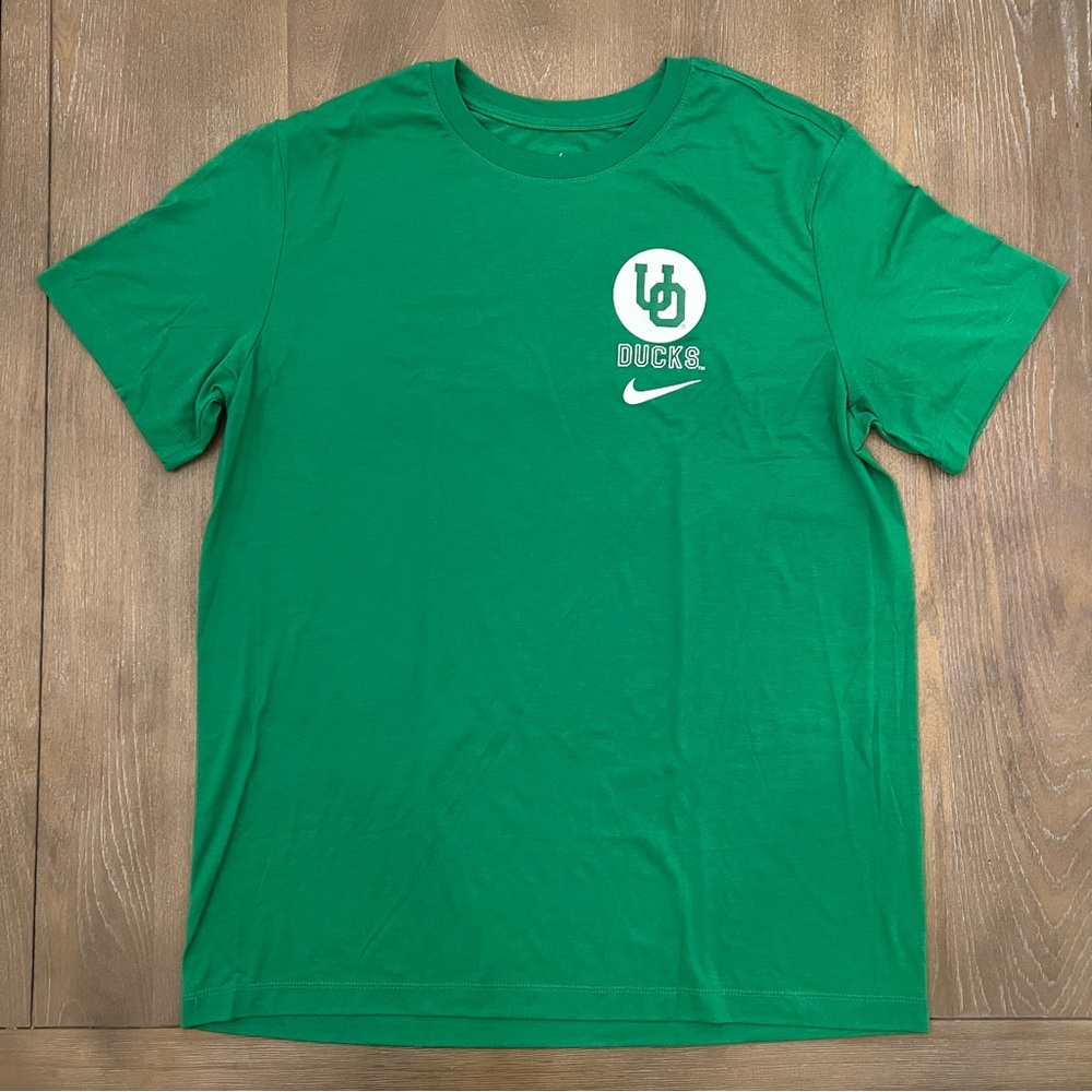 NWOT Nike Oregon Ducks Tee